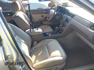 2004 Acura RL w/Navigation System with VIN JH4KA96674C007830, listed as a IAAI auction lot 41146234 with 80,611 mi miles. Bid and sale history available at carsss.com. Image 5.
