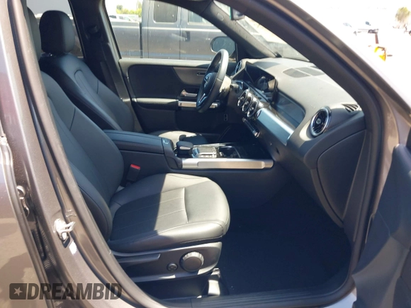 2022 Mercedes-Benz GLB 250 с VIN W1N4M4GBXNW199530, выставлен на аукционе IAAI как лот 42407252 с пробегом 13 991 миль миль и . История ставок и продаж доступна на DreamBid. Изображение 5.
