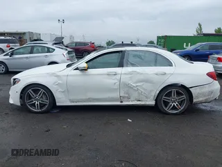 2020 Mercedes-Benz E 350 с VIN WDDZF8EB1LA721611, выставлен на аукционе IAAI как лот 42242033 с пробегом 70 642 миль миль и . История ставок и продаж доступна на DreamBid. Изображение 14.