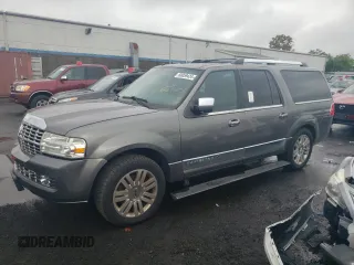 2013 Lincoln Navigator z VIN 5LMJJ3J56DEL00611, wystawiony jako Copart lot #68059434 z przebiegiem 224 731 mil mil oraz Nie do naprawy • Non repairable. Historia ofert i sprzedaży dostępna na DreamBid. Obrazek 1.