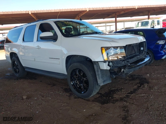 2012 Chevrolet Suburban LT with VIN 1GNSCJE05CR318556, listed as a IAAI auction lot 41654002 with 222,329 mi miles. Bid and sale history available at carsss.com. Image 1.