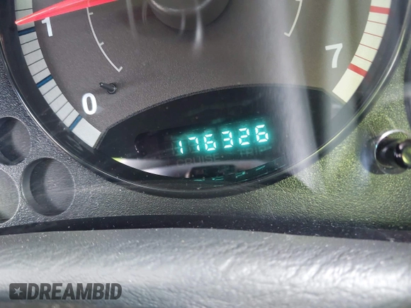 2007 Jeep Liberty Sport with VIN 1J4GL48K47W712628, listed as a IAAI auction lot 42018928 with 176,326 mi miles. Bid and sale history available at carsss.com. Image 15.