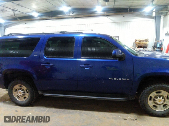 2012 Chevrolet Suburban LS with VIN 1GNWKLEG0CR308322, listed as a IAAI auction lot 41026415 with 89,018 mi miles. Bid and sale history available at carsss.com. Image 13.