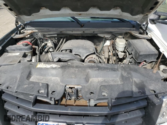 2009 GMC Sierra 2500HD SLE z VIN 1GTHK59K59E125901, wystawiony jako Copart lot #55094295 z przebiegiem 262 201 mil mil oraz Czysty tytuł • Clean title. Historia ofert i sprzedaży dostępna na DreamBid. Obrazek 11.