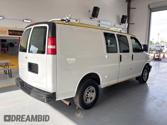 2016 Chevrolet Express Cargo with VIN 1GCWGAFF9G1172104, listed as a IAAI auction lot 42837161 with 120,500 mi miles and . Bid and sale history available at DreamBid. Image 28.