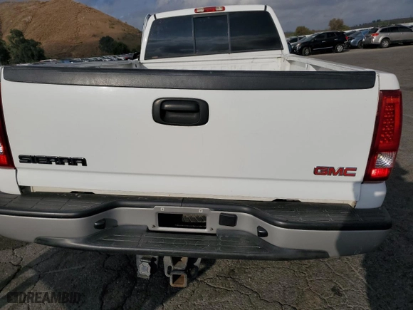 2005 GMC Sierra 1500 Work Truck with VIN 1GTEC14X35Z349764, listed as a Copart auction lot 71607804 with 142,370 mi miles and Salvage Title. Bid and sale history available at carsss.com. Image 11.