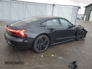 2023 Audi e-tron GT Prestige z VIN WAUEJBFW4P7004707, wystawiony jako Copart lot #79292074 z przebiegiem 8986 mil mil oraz Szkody całkowita. Historia ofert i sprzedaży dostępna na DreamBid. Obrazek 3.