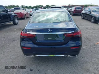 2022 Mercedes-Benz E 350 z VIN W1KZF8DBXNB049580, wystawiony jako IAAI lot #42102354 z przebiegiem 5 284 mil mil oraz . Historia ofert i sprzedaży dostępna na DreamBid. Obrazek 17.