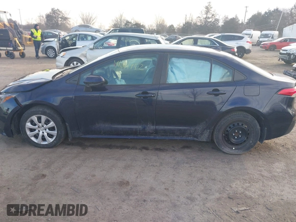 2022 Toyota Corolla LE with VIN 5YFEPMAE9NP306727, listed as a IAAI auction lot 41601452 with 29,969 mi miles and . Bid and sale history available at DreamBid. Image 14.