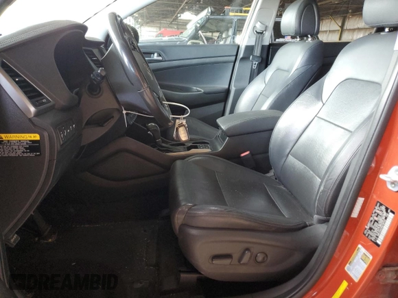 2016 Hyundai Tucson Limited z VIN KM8J33A25GU180703, wystawiony jako Copart lot #51739495 z przebiegiem 104 221 mil mil oraz Czysty tytuł • Clean title. Historia ofert i sprzedaży dostępna na DreamBid. Obrazek 7.