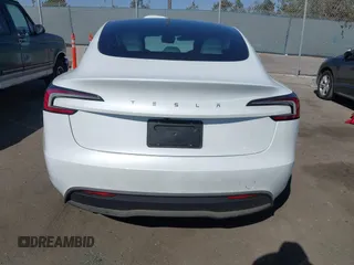 2024 Tesla Model 3 with VIN 5YJ3E1EA7RF812528, listed as a IAAI auction lot 40648421 with 3,231 mi miles. Bid and sale history available at carsss.com. Image 16.