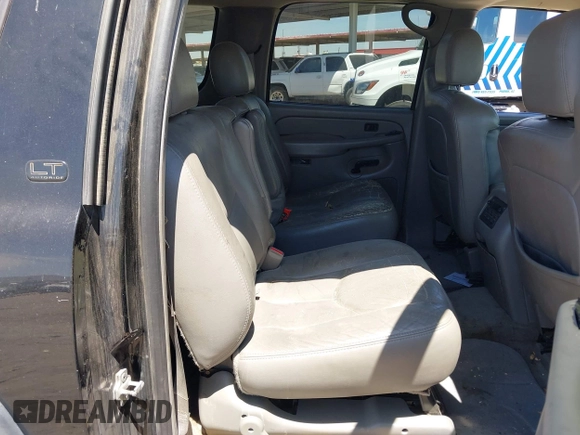 2004 Chevrolet Suburban LS with VIN 3GNGK26U94G237545, listed as a IAAI auction lot 42331246 with 373,569 mi miles and . Bid and sale history available at DreamBid. Image 8.