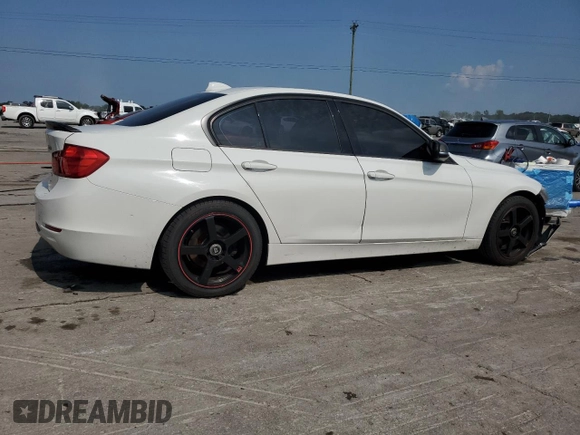 2013 BMW 3 Series 328i z VIN WBA3A5C53DF356540, wystawiony jako Copart lot #62729845 z przebiegiem 155 470 mil mil oraz Szkoda całkowita • Salvage title. Historia ofert i sprzedaży dostępna na DreamBid. Obrazek 3.