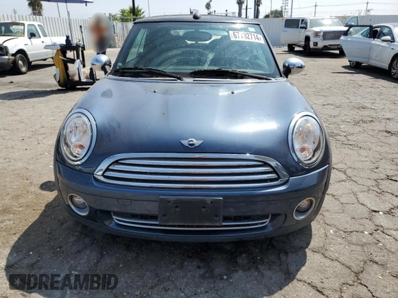 2010 MINI Convertible with VIN WMWMR3C51ATU97217, listed as a Copart auction lot 67732714 with 127,880 mi miles and Clean Title. Bid and sale history available at DreamBid. Image 5.