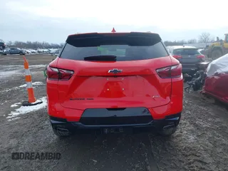 2022 Chevrolet Blazer RS z VIN 3GNKBKRS8NS172965, wystawiony jako IAAI lot #41610547 z przebiegiem 43 333 mil mil oraz . Historia ofert i sprzedaży dostępna na DreamBid. Obrazek 16.