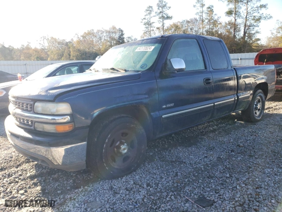 2001 Chevrolet Silverado 1500 LT with VIN 1GCEC19T11Z180375, listed as a Copart auction lot 84170524 with 180,728 mi miles and Salvage Title. Bid and sale history available at carsss.com. Image 1.