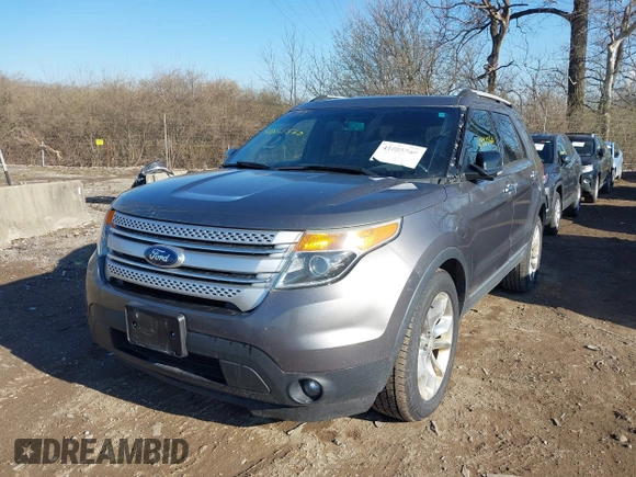 2013 Ford Explorer XLT with VIN 1FM5K8D87DGA83482, listed as a IAAI auction lot 41885560 with 178,831 mi miles and . Bid and sale history available at carsss.com. Image 17.
