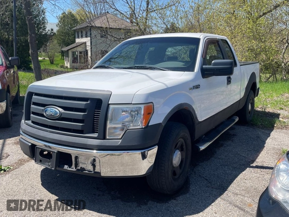 2009 Ford F-150 STX with VIN 1FTRX12879FA71573, listed as a Copart auction lot 56188705 with 228,051 mi miles and Clean Title. Bid and sale history available at DreamBid. Image 2.