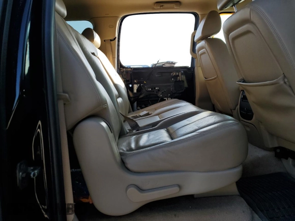 2008 Chevrolet Suburban LTZ with VIN 3GNFC16008G170503, listed as a Copart auction lot 78436104 with 225,909 mi miles and Salvage Title. Bid and sale history available at carsss.com. Image 11.