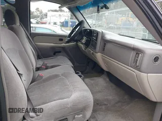 2002 Chevrolet Tahoe LS with VIN 1GNEC13T92R201832, listed as a IAAI auction lot 41896370 with 262,491 mi miles and . Bid and sale history available at DreamBid. Image 5.