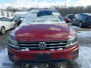 2019 Volkswagen Tiguan S with VIN 3VV1B7AX6KM075645, listed as a IAAI auction lot 41271492 with 73,663 mi miles. Bid and sale history available at carsss.com. Image 12.