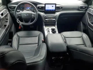2020 Ford Explorer XLT z VIN 1FMSK7DHXLGA34935, wystawiony jako Copart lot #58193815 z przebiegiem 23 031 mil mil oraz Szkoda całkowita • Salvage title. Historia ofert i sprzedaży dostępna na DreamBid. Obrazek 8.