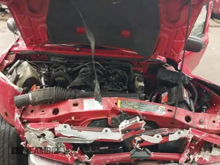 2005 Ford Ranger XLT z VIN 1FTZR45E45PA37107, wystawiony jako IAAI lot #41710069 z przebiegiem Nie podano mil oraz . Historia ofert i sprzedaży dostępna na DreamBid. Obrazek 10.