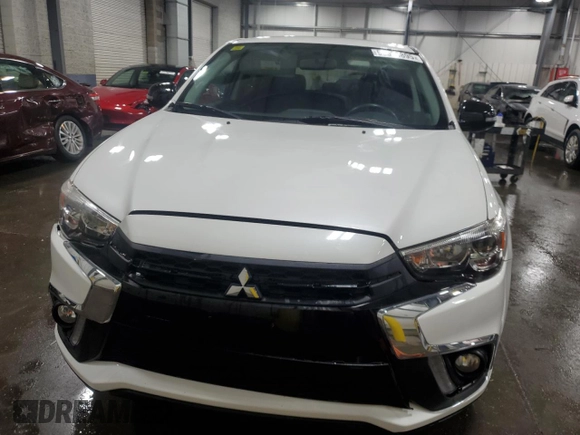 2018 Mitsubishi Outlander ES z VIN JA4AP3AUXJU016309, wystawiony jako Copart lot #58558895 z przebiegiem 68 421 mil mil oraz Szkoda całkowita • Salvage title. Historia ofert i sprzedaży dostępna na DreamBid. Obrazek 5.