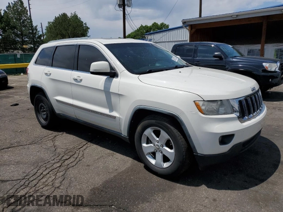 2011 Jeep Grand Cherokee Laredo with VIN 1J4RR4GG0BC581468, listed as a Copart auction lot 62675225 with 192,009 mi miles and Clean title. Bid and sale history available at DreamBid. Image 4.