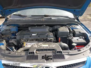 2010 Hyundai Elantra Touring SE with VIN KMHDC8AE0AU052512, listed as a IAAI auction lot 42123818 with 243,070 mi miles. Bid and sale history available at carsss.com. Image 10.