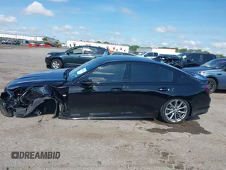 2025 Cadillac CT5 Sport с VIN 1G6DP5RK3S0100470, выставлен на аукционе IAAI как лот 42386329 с пробегом 6 143 миль миль и . История ставок и продаж доступна на DreamBid. Изображение 15.