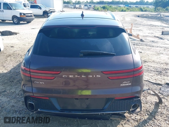 2022 Genesis GV70 2.5T with VIN KMUMADTB9NU050430, listed as a IAAI auction lot 41990564 with 36,308 mi miles and . Bid and sale history available at DreamBid. Image 16.