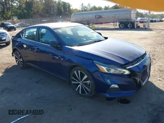 2019 Nissan Altima 2.5 SR with VIN 1N4BL4CV2KN319426, listed as a IAAI auction lot 40690601 with 98,875 mi miles. Bid and sale history available at carsss.com. Image 1.
