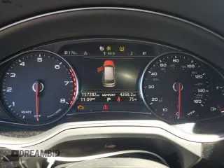 2017 Audi Q7 Premium Plus z VIN WA1LAAF77HD008549, wystawiony jako Copart lot #58007475 z przebiegiem 157 282 mil mil oraz Szkoda całkowita • Salvage title. Historia ofert i sprzedaży dostępna na DreamBid. Obrazek 9.