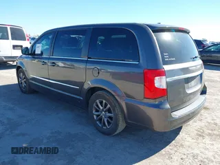 2016 Chrysler Town & Country S with VIN 2C4RC1HG9GR128212, listed as a IAAI auction lot 40858279 with 169,433 mi miles. Bid and sale history available at carsss.com. Image 3.