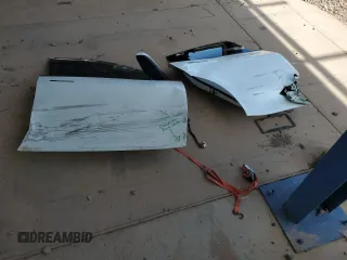 2022 Tesla Model Y Long Range z VIN 7SAYGDEE5NA015841, wystawiony jako Copart lot #57842275 z przebiegiem 51 952 mil mil oraz Szkody całkowita. Historia ofert i sprzedaży dostępna na DreamBid. Obrazek 12.