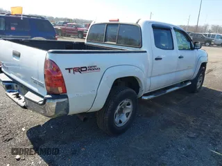 2008 Toyota Tacoma PreRunner with VIN 5TEJU62N38Z560157, listed as a IAAI auction lot 41608600 with 216,045 mi miles. Bid and sale history available at carsss.com. Image 4.