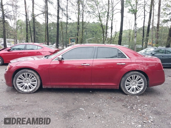 2014 Chrysler 300 C z VIN 2C3CCAET9EH157059, wystawiony jako IAAI lot #41979473 z przebiegiem 111 099 mil mil oraz . Historia ofert i sprzedaży dostępna na DreamBid. Obrazek 15.