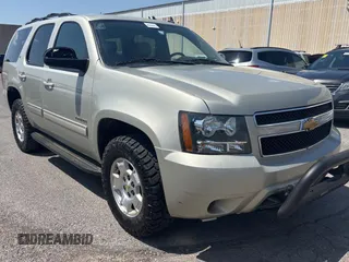 2014 Chevrolet Tahoe LT z VIN 1GNSKBE01ER228400, wystawiony jako Copart lot #53716725 z przebiegiem 160 420 mil mil oraz Czysty tytuł • Clean title. Historia ofert i sprzedaży dostępna na DreamBid. Obrazek 1.