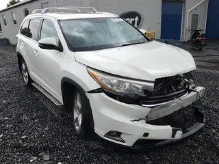 2015 Toyota Highlander Limited с VIN 5TDDKRFH9FS193378, выставлен на аукционе Copart как лот 63219085 с пробегом 111 969 миль миль и Списание • Salvage title. История ставок и продаж доступна на DreamBid. Изображение 15.