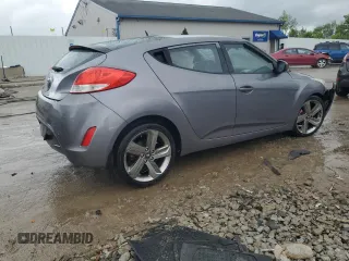 2012 Hyundai Veloster w/Black Int z VIN KMHTC6AD3CU072814, wystawiony jako Copart lot #59109135 z przebiegiem Nie podano mil oraz Nie do naprawy • Non repairable. Historia ofert i sprzedaży dostępna na DreamBid. Obrazek 3.