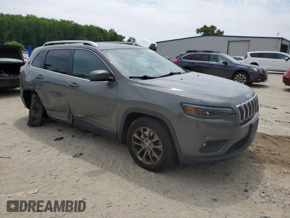 2020 Jeep Cherokee Latitude Plus with VIN 1C4PJLLB0LD653676, listed as a Copart auction lot 55921075 with 98,997 mi miles and Salvage title. Bid and sale history available at DreamBid. Image 4.