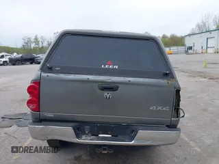 2008 Dodge 1500 ST z VIN 1D7HU18218J228524, wystawiony jako IAAI lot #42166072 z przebiegiem 188 923 mil mil oraz . Historia ofert i sprzedaży dostępna na DreamBid. Obrazek 16.