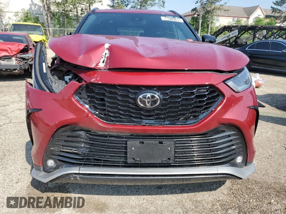 2022 Toyota Highlander XSE with VIN 5TDLZRBH2NS242545, listed as a Copart auction lot 59473185 with 150,464 mi miles and Clean title. Bid and sale history available at DreamBid. Image 5.