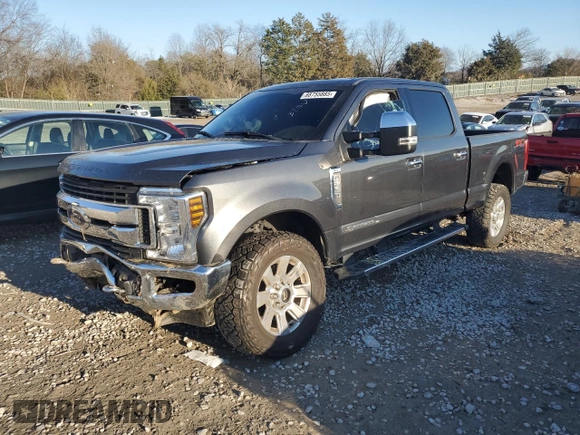 2018 Ford F-250 XL z VIN 1FT7W2BT2JEB62944, wystawiony jako Copart lot #88755885 z przebiegiem 145 386 mil mil oraz Czysty tytuł • Clean title. Historia ofert i sprzedaży dostępna na DreamBid. Obrazek 1.