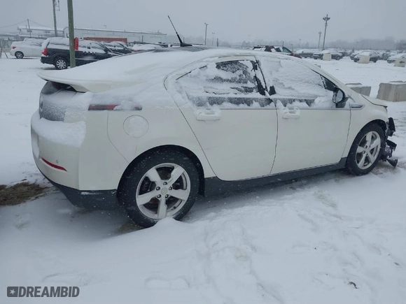 2011 Chevrolet Volt with VIN 1G1RD6E46BU102109, listed as a IAAI auction lot 41561354 with 82,204 mi miles. Bid and sale history available at carsss.com. Image 4.