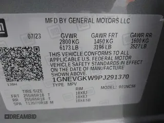 2023 Chevrolet Traverse LT Cloth with VIN 1GNEVGKW9PJ291370, listed as a IAAI auction lot 41678242 with 33,342 mi miles. Bid and sale history available at carsss.com. Image 9.