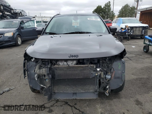 2018 Jeep Compass Altitude with VIN 3C4NJDBB8JT453120, listed as a Copart auction lot 52051085 with 87,653 mi miles and Salvage title. Bid and sale history available at DreamBid. Image 5.