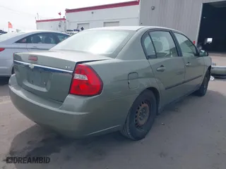 2004 Chevrolet Malibu with VIN 1G1ZS54834F204074, listed as a IAAI auction lot 41839024 with 286,355 mi miles. Bid and sale history available at carsss.com. Image 4.