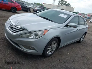 2013 Hyundai Sonata GLS with VIN 5NPEB4AC3DH672515, listed as a IAAI auction lot 42117112 with 280,750 mi miles and . Bid and sale history available at carsss.com. Image 2.